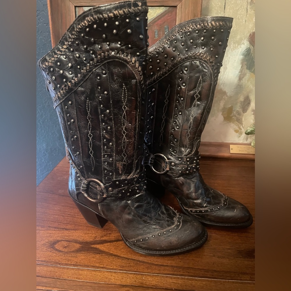 Never Worn Dan Post Studded Western Biker Cowgirl Distressed Leather Boots